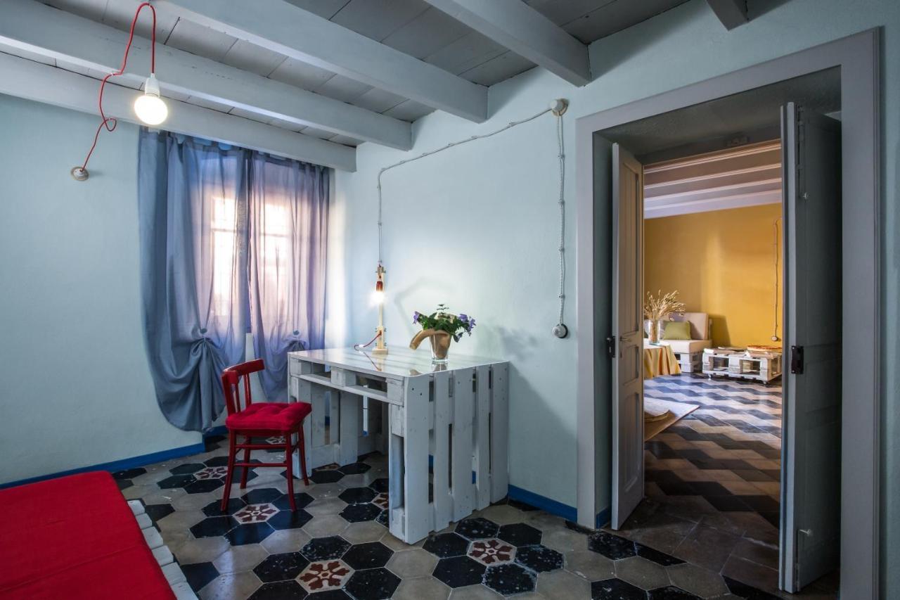 Ventanas Bed & Breakfast Villamassargia Oda fotoğraf